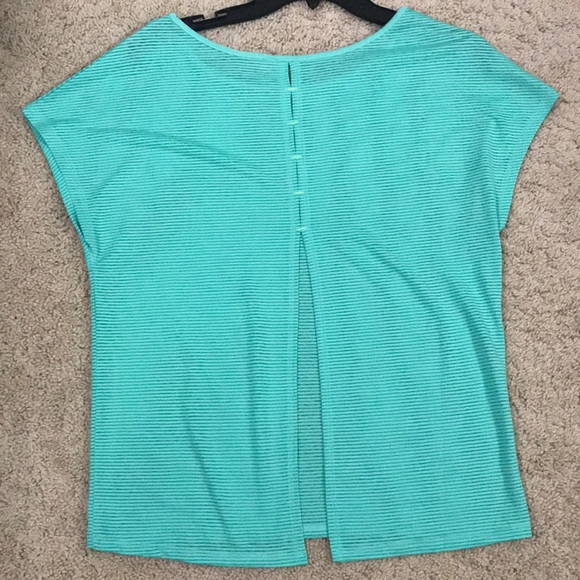 Minty top - Picture 4 of 6